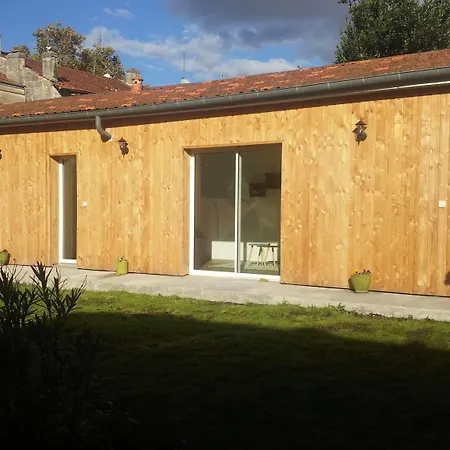 לינה וארוחת בוקר La Maison Gavinies בורדו