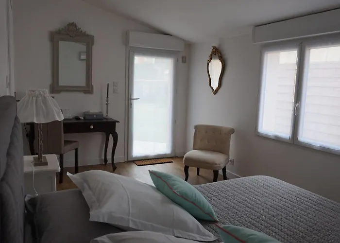 La Maison Gavinies Couette-café